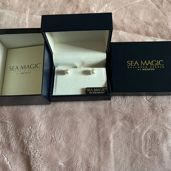 Pearl earrings, Mikimoto, Sea Magic collection - Picture 1 of 3